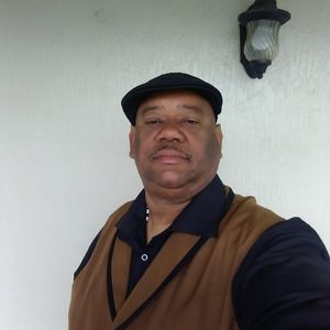 Meet your Posher, Lee